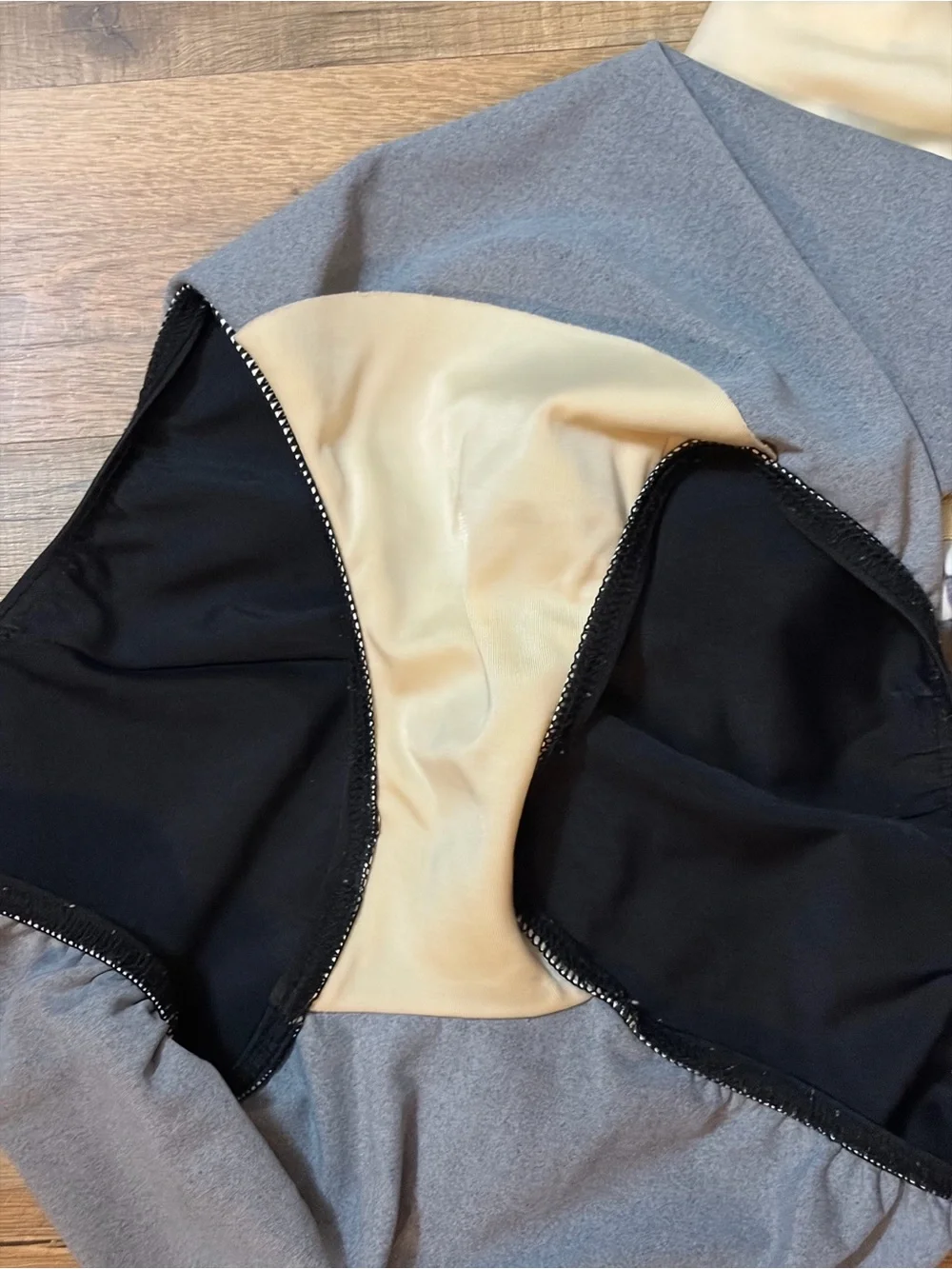 Lands' End Black and White checked Patterned One-Piece Swimsuit Sz 16 pool beach